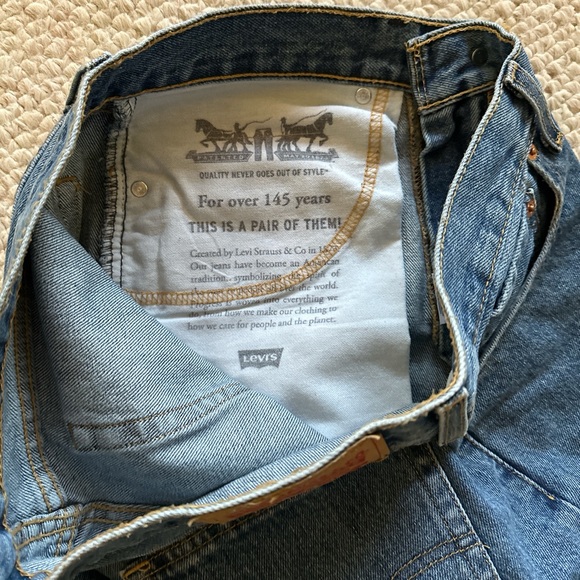 Levi’s Strauss Straight Leg Demin Jeans - Picture 8 of 8